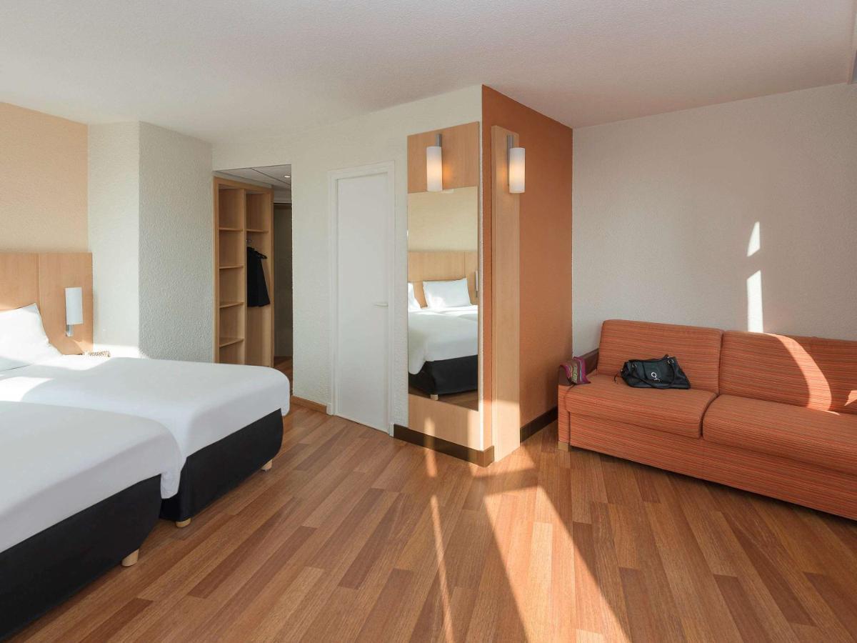 Ibis Metz Centre Gare Hotel Exterior photo